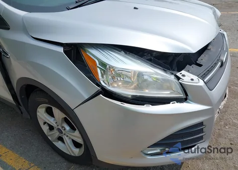 2014 Ford Escape Se z USA, uszkodzony, nr VIN 1FMCU9G96EUD11065